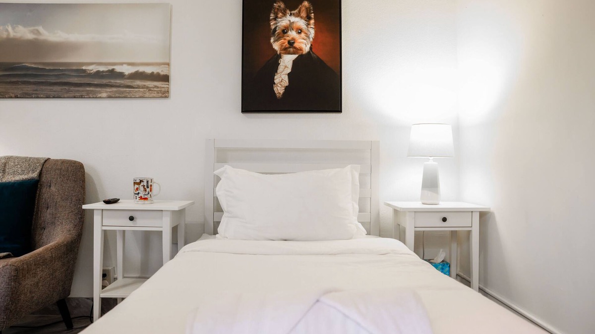 Torrance Apartment | Cozy Studio/Fast WiFi/10 Minutes from Beach