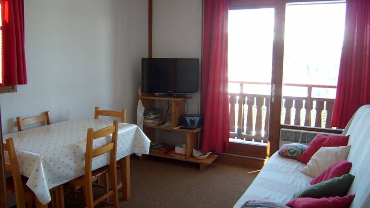 Cohennoz Apartment | Cozy studio for 4 at the foot of the slopes, pets allowed, parking