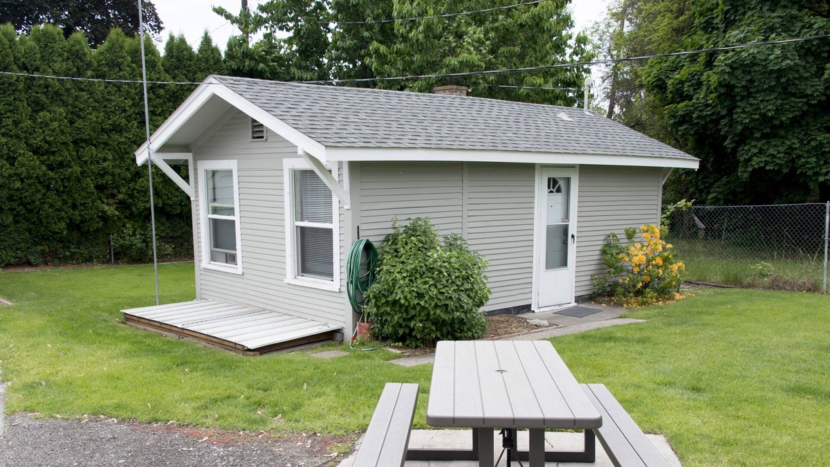 Yakima House | Cozy Studio Guest House