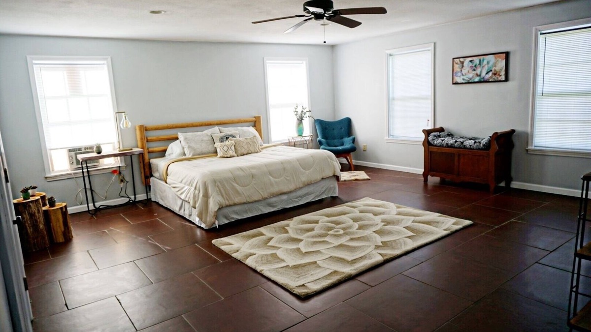 Almo House | Cozy Studio home 10min from Murray and 20min from Ky Lake