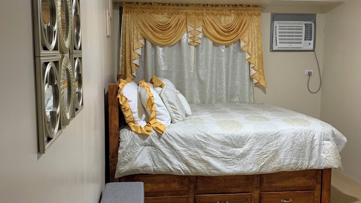 Muntinlupa Apartment | Cozy studio in awesome Avida Tower1 at Southpark Alabang Muntinlupa City