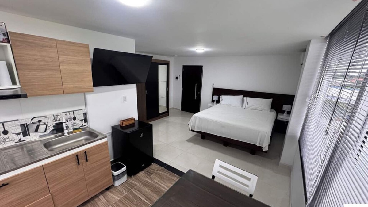 Villanueva Apartment | Cozy studio in charming Villanueva with WiFi, AC