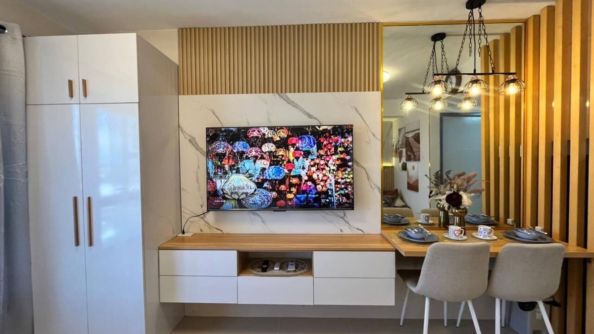 Bakilid Apartment | Cozy studio in J Tower Residence SM JMall Mandaue