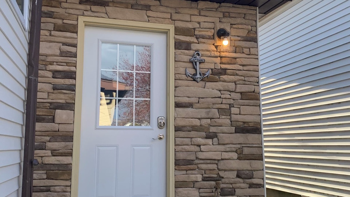 Mitiwanga Apartment | Cozy Studio In Private Beach Community Near Cedar Point and Kalahari