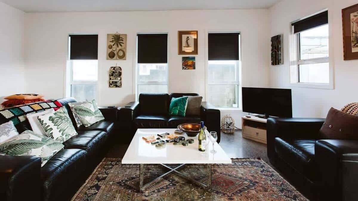 Rewa Villa | Cozy Studio Near New Plymouth Beaches