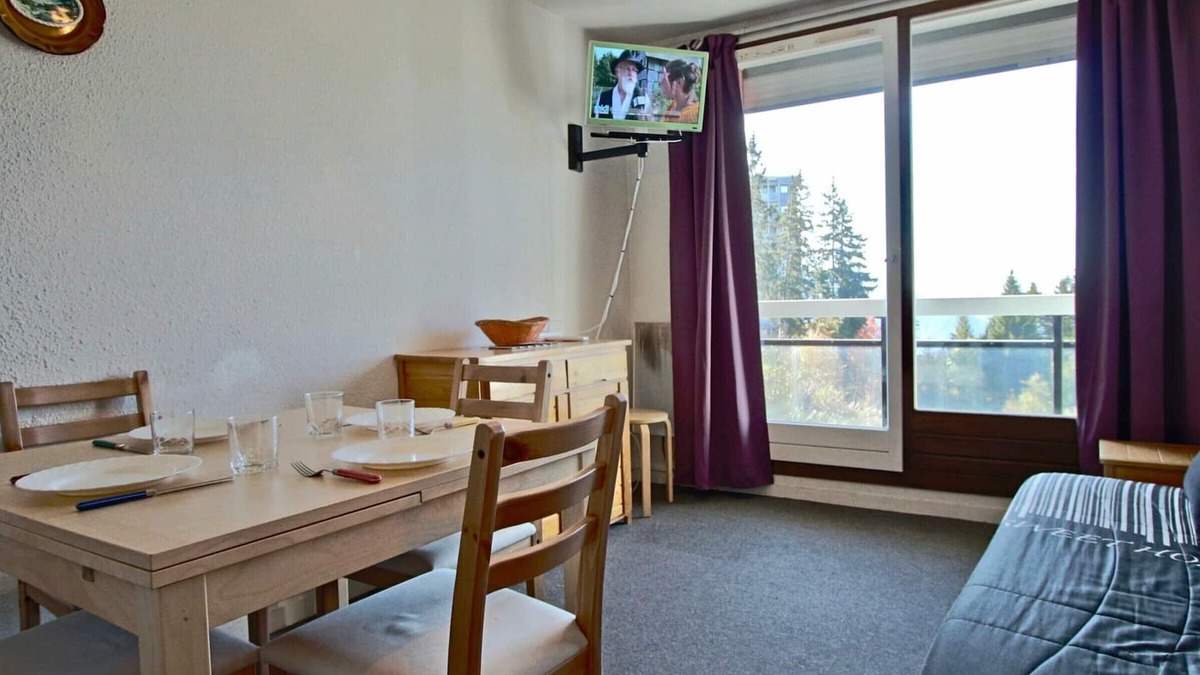 Chamrousse Apartment | Cozy Studio Near Slopes, 4 Guests, Pet-Friendly, Balcony & Great Amenities