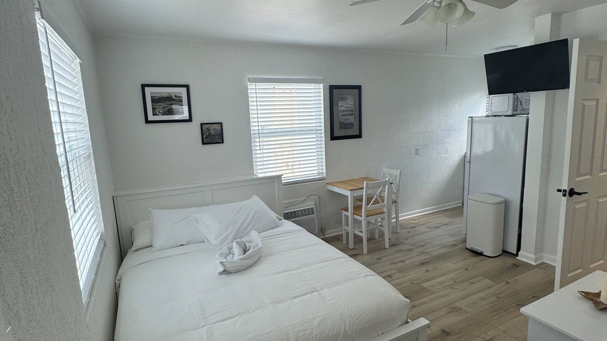 Southwest Apartment | Cozy Studio Nestled In the heart of WPB