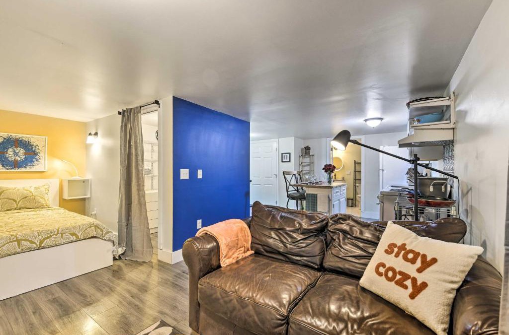 Winooski Apartment | Cozy Studio Plus in Winooski with Home Gym!