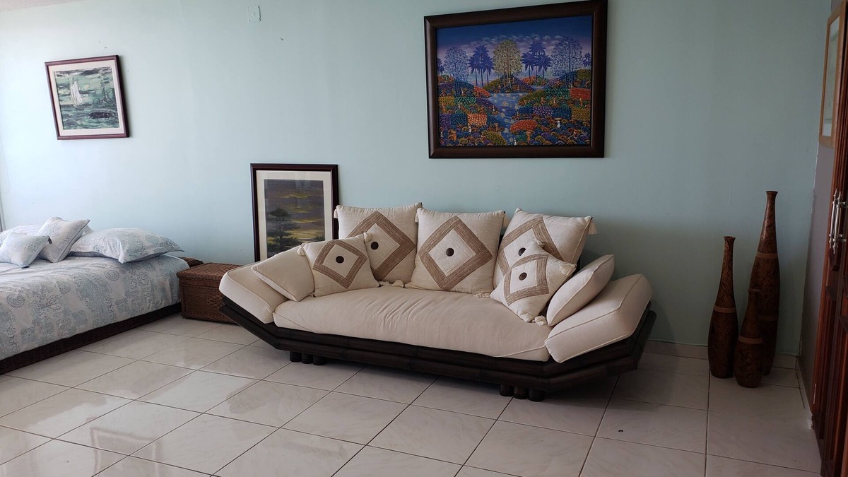 Cabezas Apartment | Cozy Studio right in front of water minutes away from the beach.
