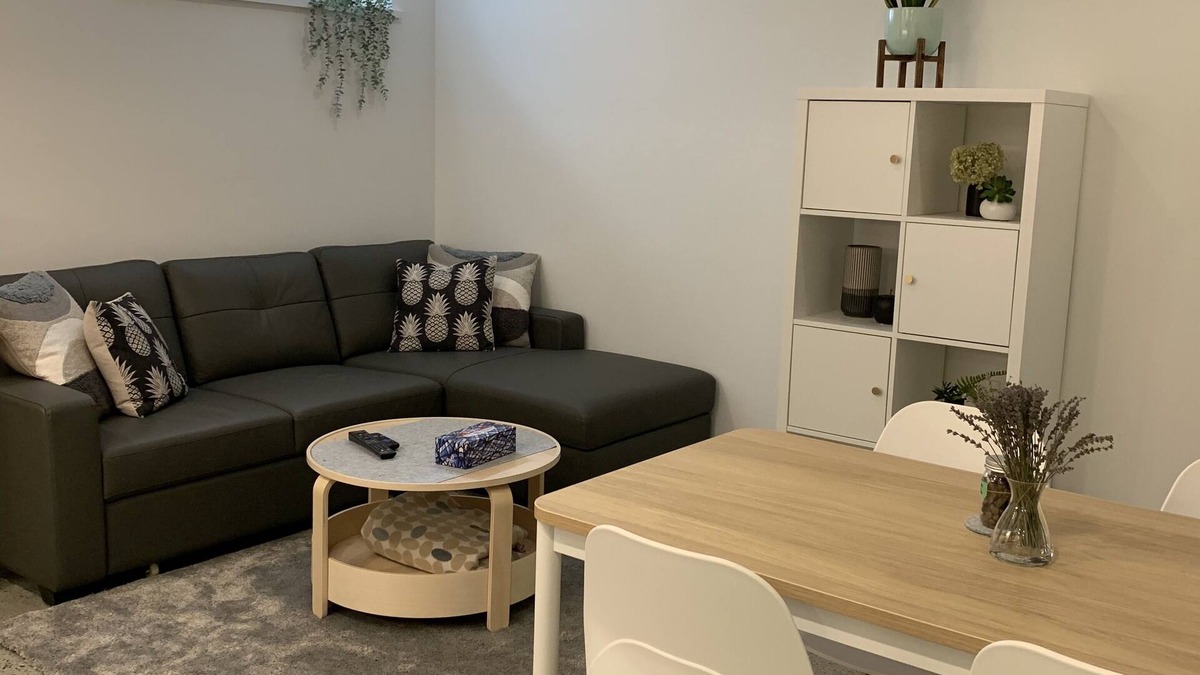 Vancouver South House | Cozy Suite in Vancouver’s Oakridge Area
