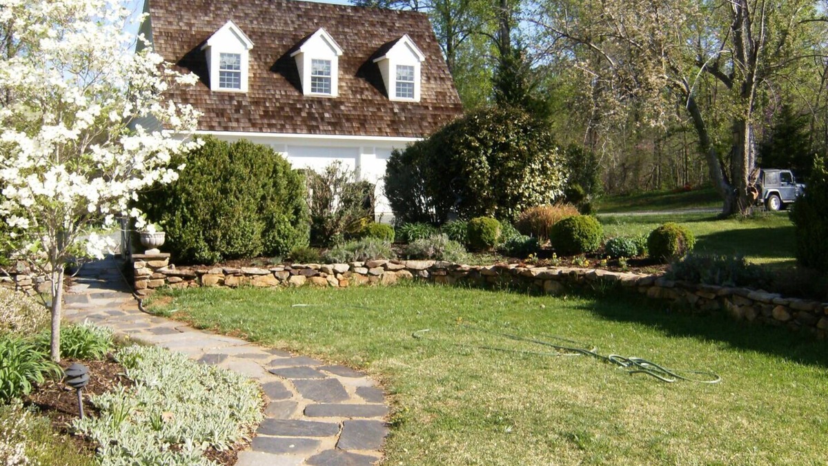 Charlottesville House | Cozy Suite on Historic Property - Explore Nearby Vineyards and Wineries