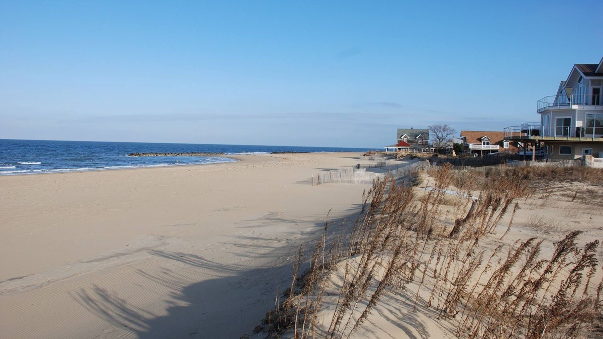 Willoughby Spit Apartment | Cozy Suite - Pet friendly, Beach Side by RedAwning