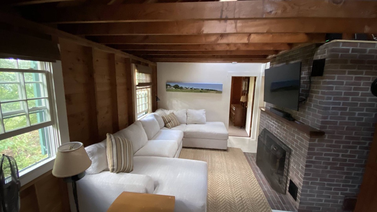 Nonquitt Cottage | Cozy Summer Cottage in Nonquitt Beach Community