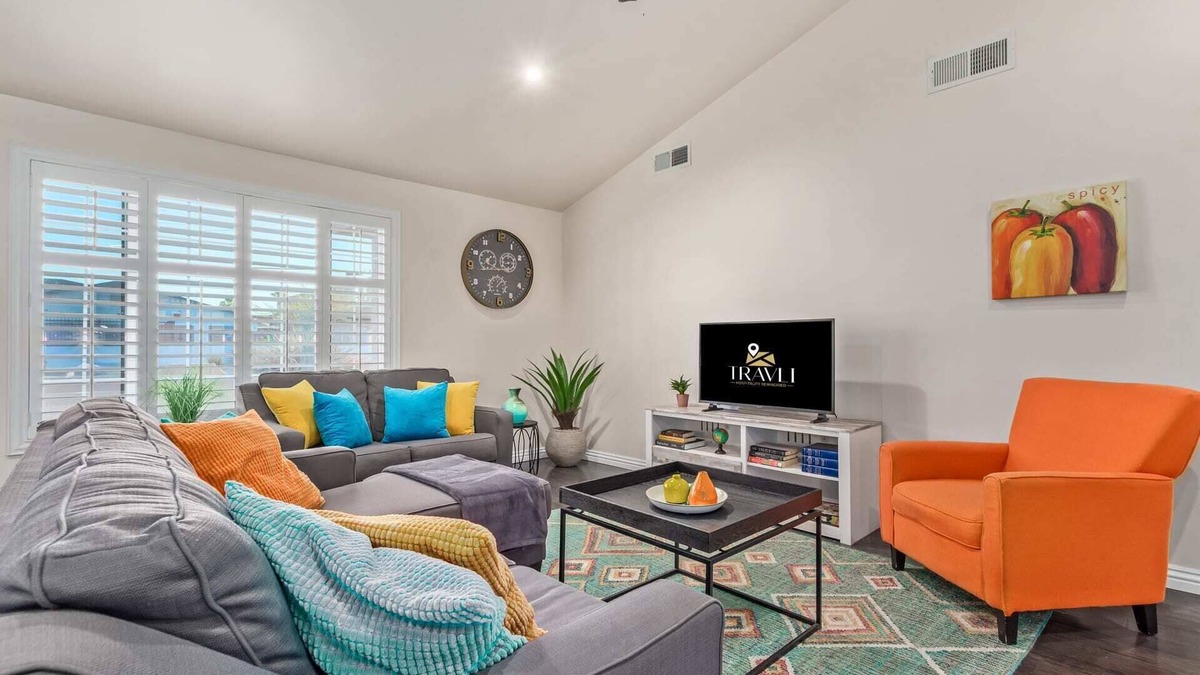 Coronado House | Cozy SW Casa|5 Mins to DT PHX|Sleeps 6