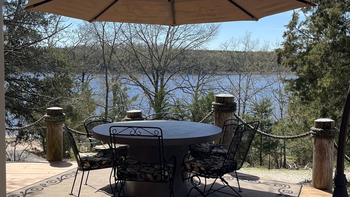 Kimberling City Cabin | Cozy Table Rock Lake Retreat