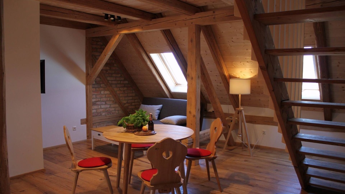 Haunsheim Apartment | Cozy three-room apartment "Max" (90sqm) for up to 4 people
