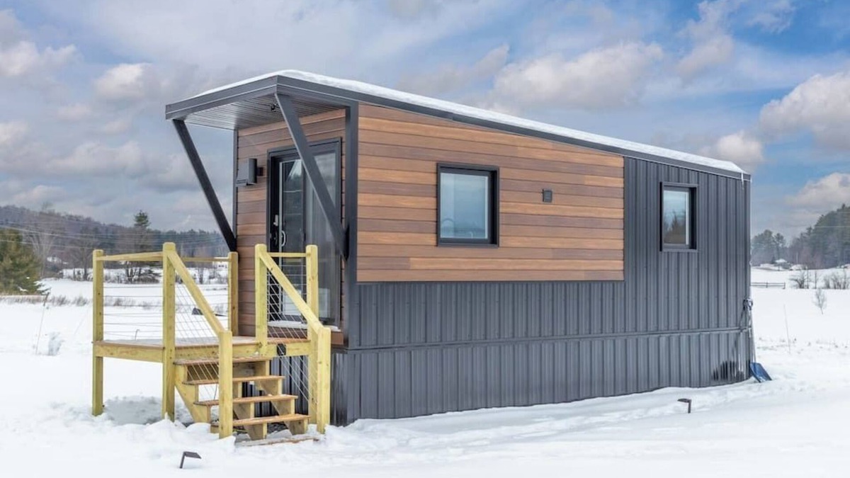 Morrisville House | Cozy Tiny House w/Beautiful Stowe Mountain Views!