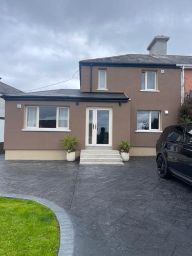 Athlone Apartment | Cozy Town house