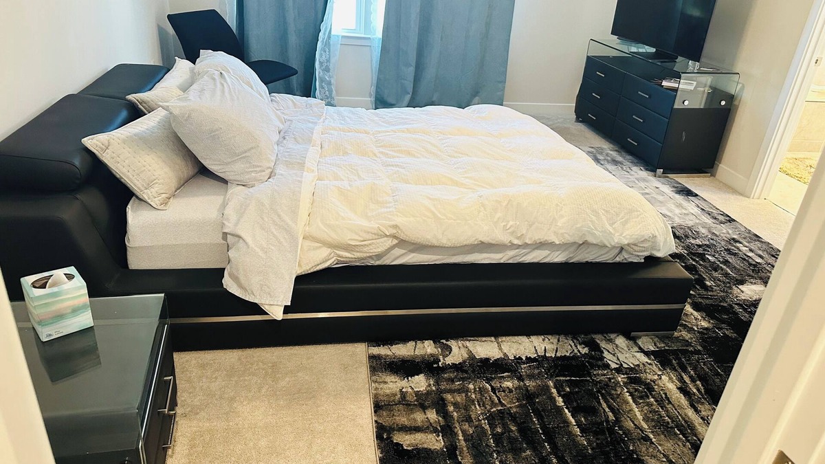Landover House | Cozy townhome in lovely Hyattsville with AC, fitness room, WiFi