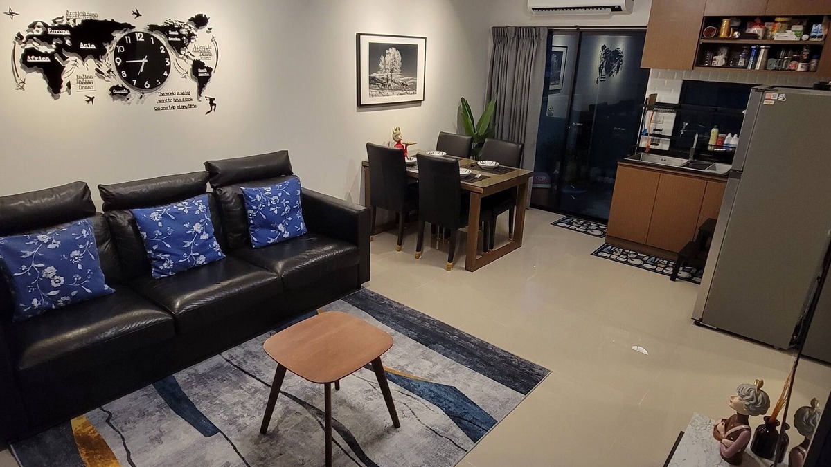 Bang Bua Thong House | Cozy Townhouse 10 minutes to MRT Bang Rak Yai