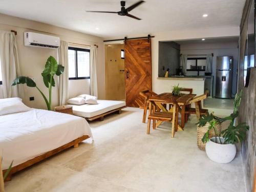 Salina Grande Apartment | Cozy Tropical Suite for 1-4 Pp in Isla Mujeres