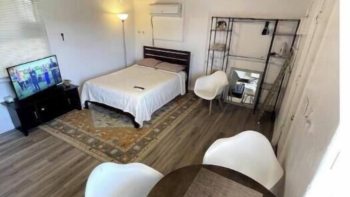 Northwest Tucson Apartment | Cozy Tucson remodeled Studio.