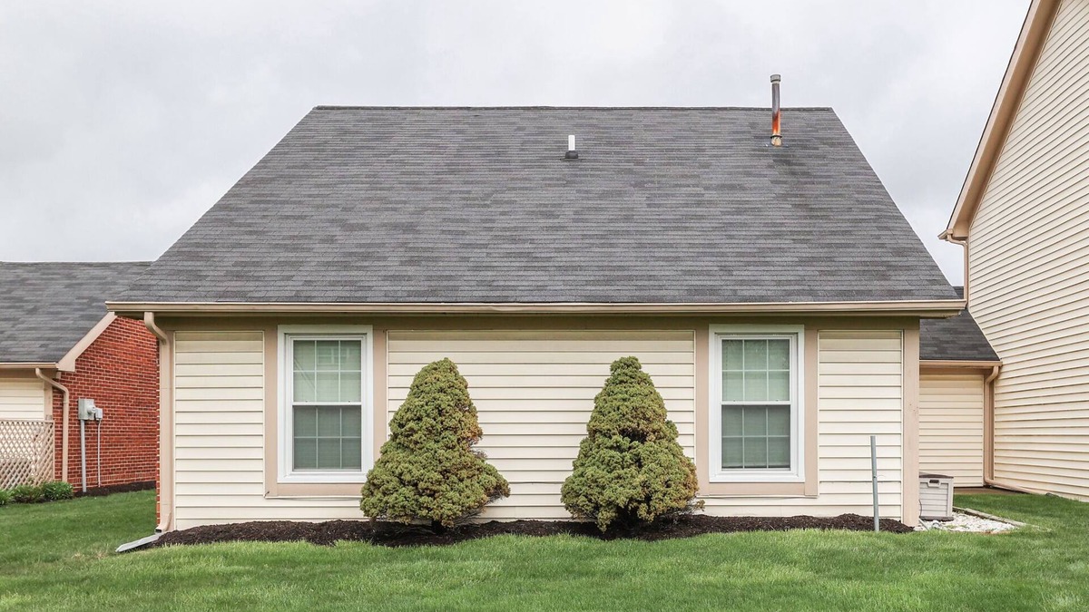 Indianapolis Condo | Cozy two bedroom condo in a safe neighborhood.