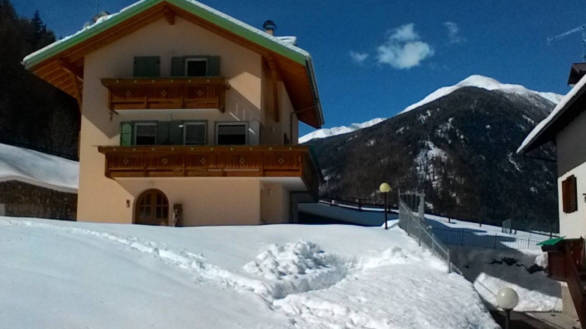 Pellizzano Apartment | Cozy two-room apartment with 4 beds + sofa bed.