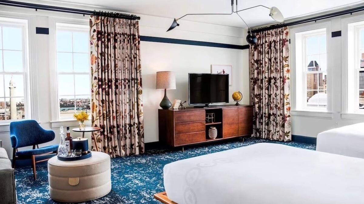 Mount Vernon Hotel | Cozy Up in Baltimore: Artistic Boutique Hotel with Karaoke Rooms & Valet Parking