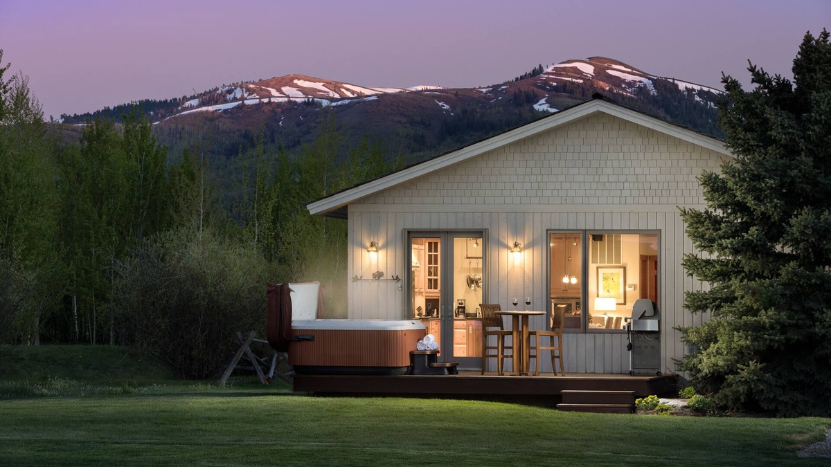 South Park House | Cozy Upscale Guesthouse/Discounted extended stays