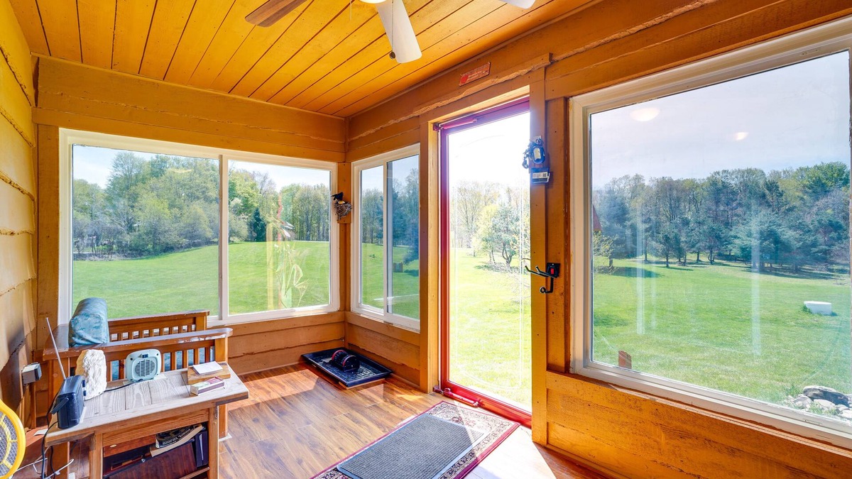 Williamstown Apartment | Cozy Upstate New York Getaway w/Fire Pit!