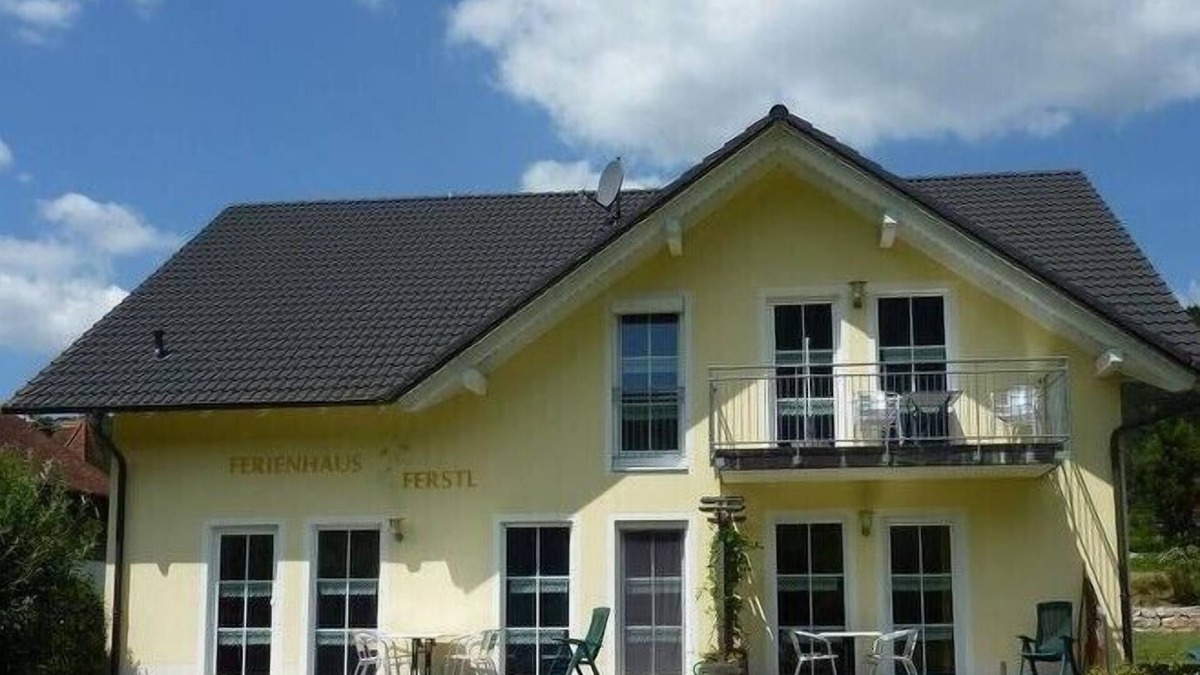 Riedenburg Apartment | Cozy vacation home (65 sqm) with balcony in a sunny valley location