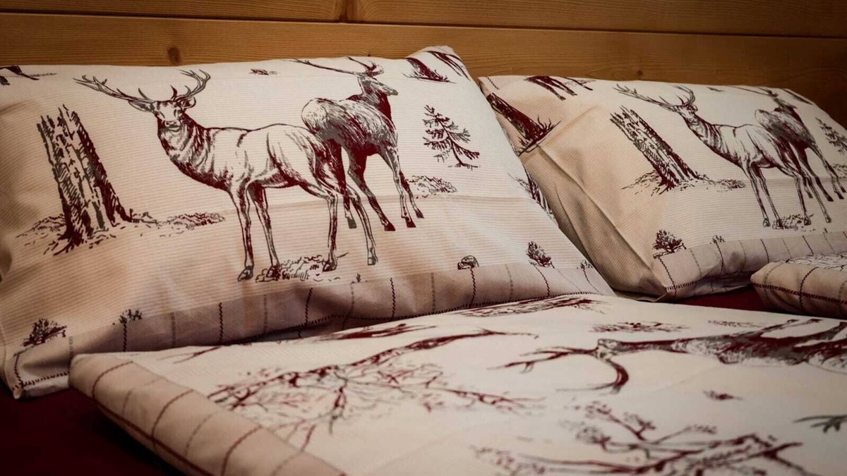 Guglielmo House | Cozy vacation home surrounded by nature, pets allowed.