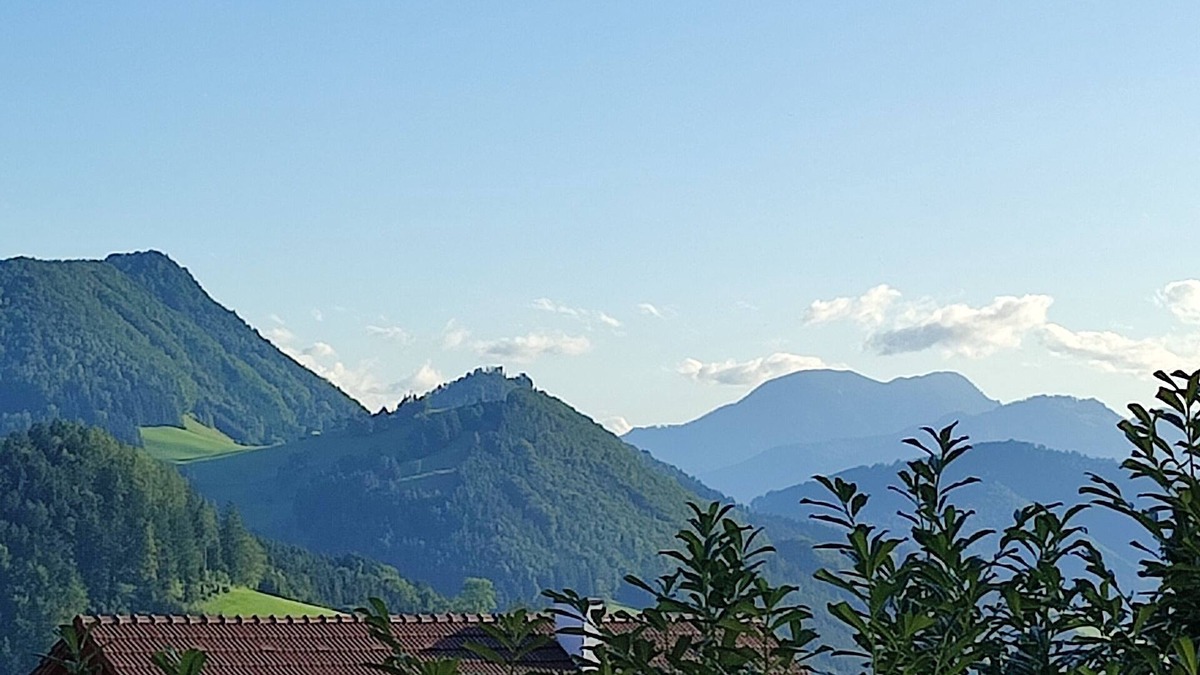 Maria Neustift Apartment | Cozy vacation apartment with a fantastic view, central but quiet location