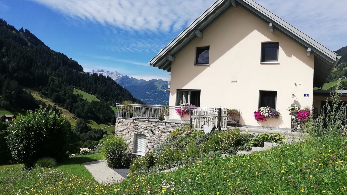 Silbertal Apartment | Cozy vacation apartment with a fantastic view of the Montafon mountains