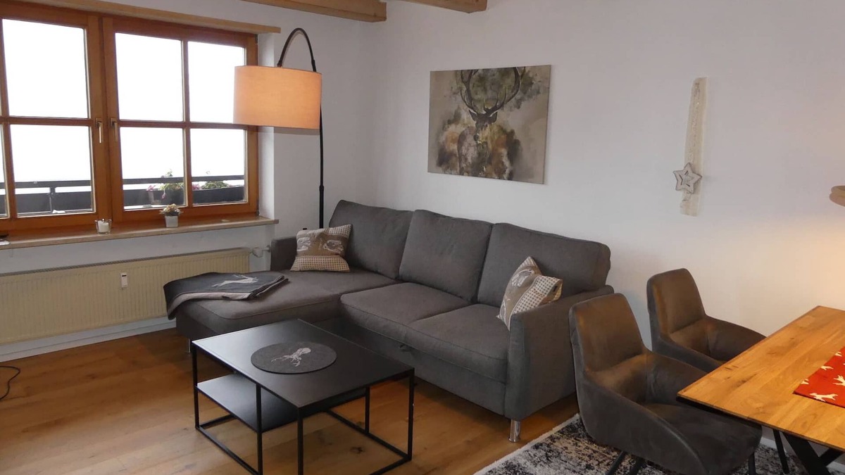Meilingen Apartment | Cozy vacation apartment with large balcony. Mountain view included.