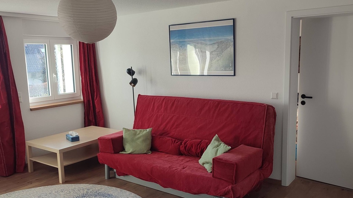Weilheim Apartment | Cozy vacation apartment with carport and wallbox for you and your pet.