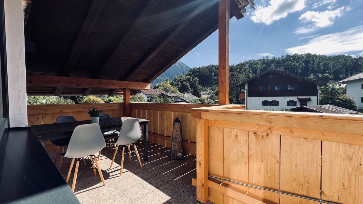 Oberau Apartment | Cozy vacation apartment with balcony and mountain view