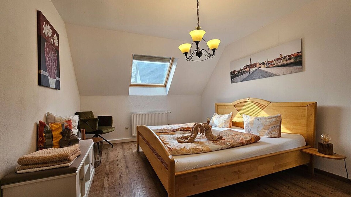 Sinzing Apartment | Cozy vacation apartment (83 sqm) with three bedrooms and terrace