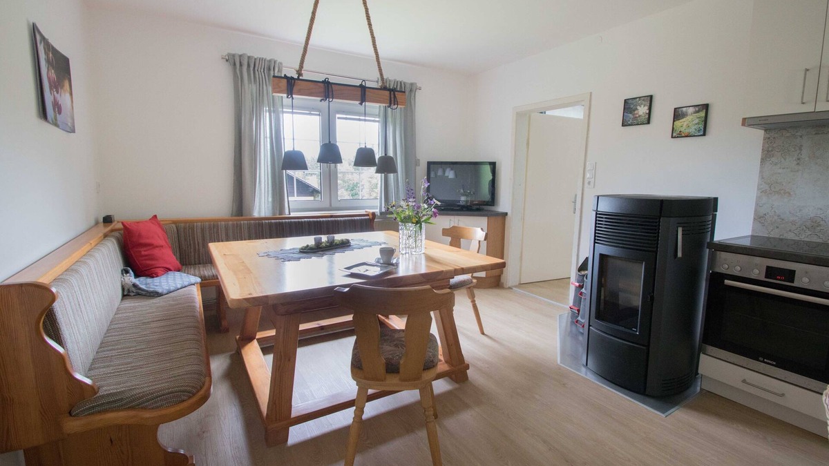 Bad Großpertholz Apartment | Cozy vacation home (80sqm) with pellet stove