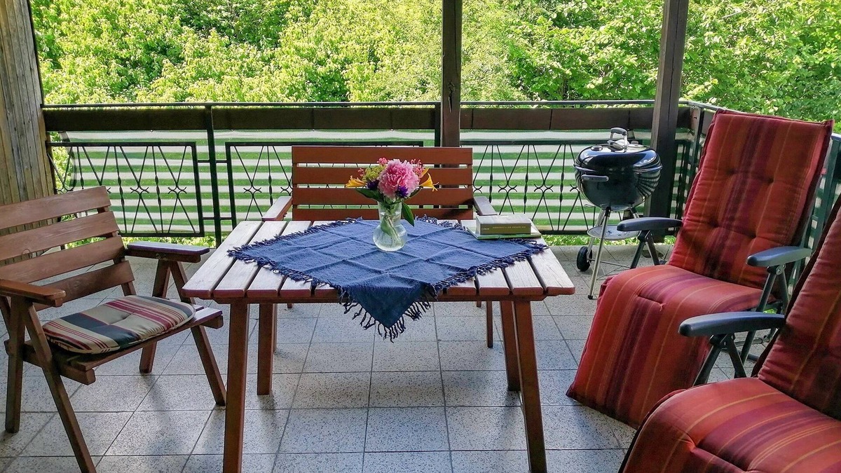Schoenau an der Brend Apartment | Cozy vacation apartment with covered terrace