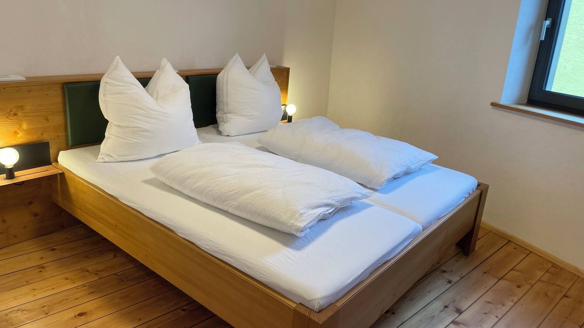 Wiesenbronn House | Cozy vacation home in the heart of the red wine island