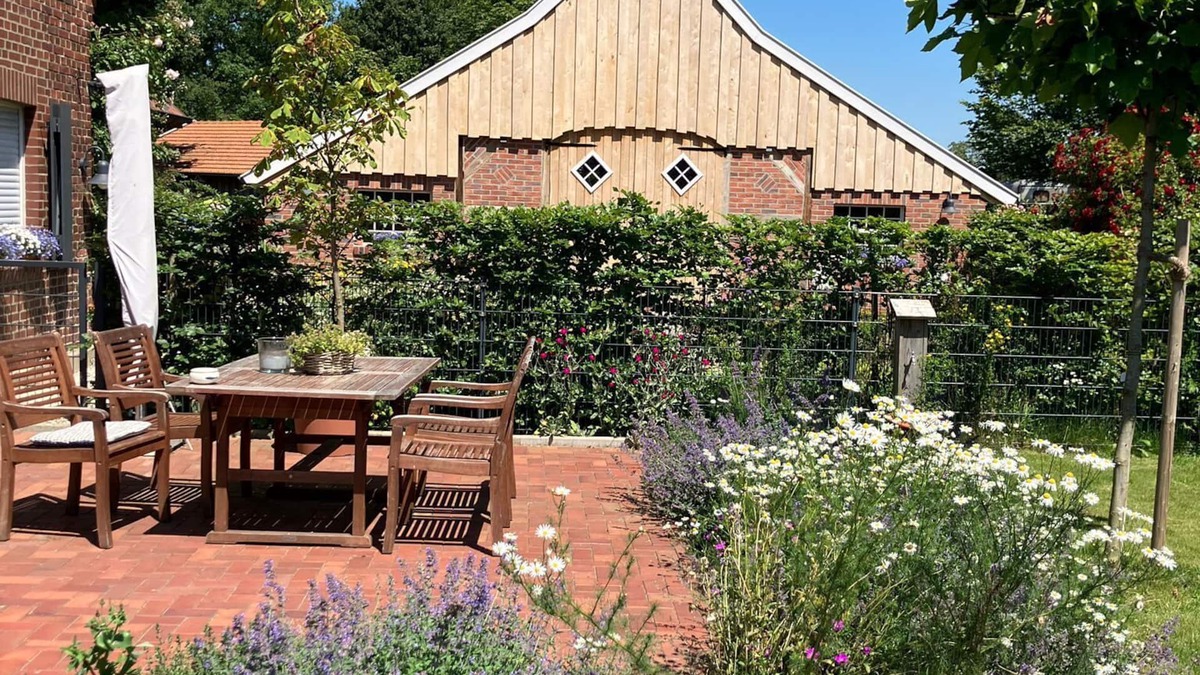 Gescher House | Cozy vacation home in a rural location with a large garden