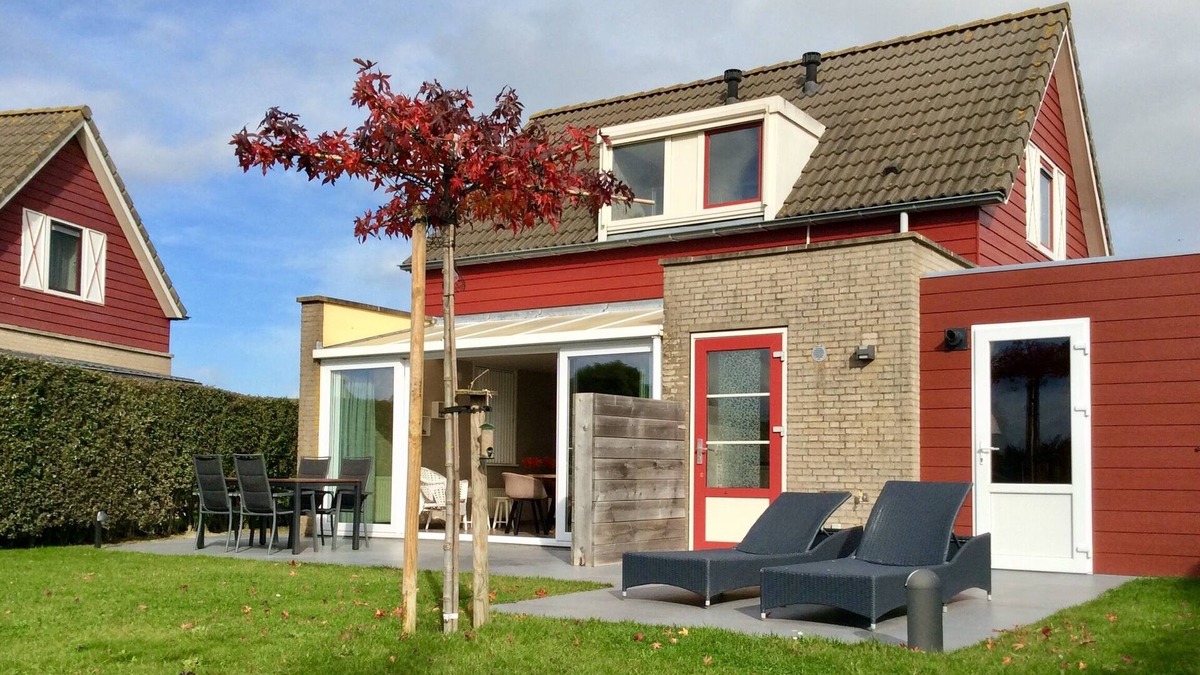 Hoofdplaat House | Cozy vacation home on the beautiful coast of Zeeland for 5 people