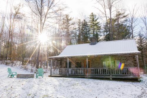 Lyndonville House | Cozy Vermont Cabin