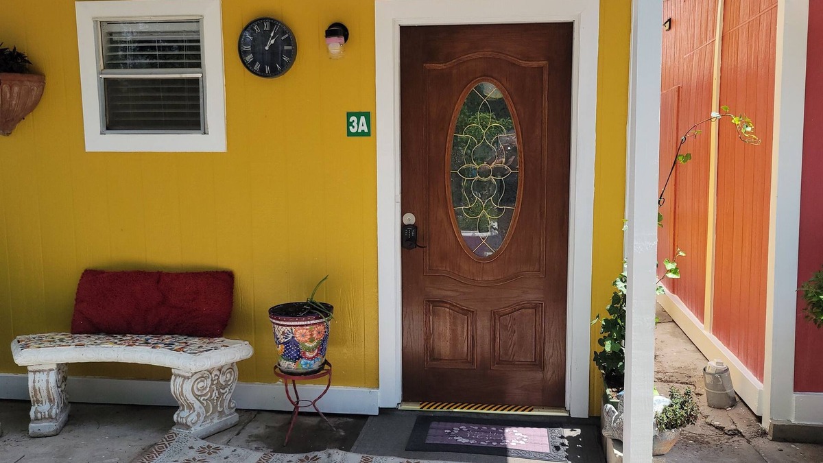 Southtown Villa | Cozy Villa 10 minutes walk to riverwalk, Hemispher park and convenstion center.