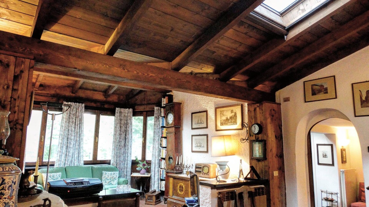 Locate Varesino Villa | Cozy villa surrounded by greenery near Como and Milan