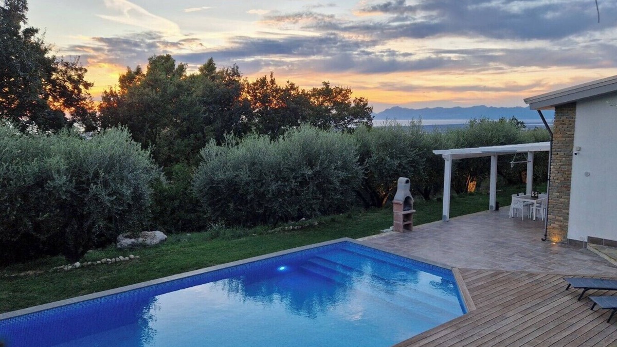 Capaccio Villa | Cozy villa with pool nestled among the ancient olive trees of Cilento