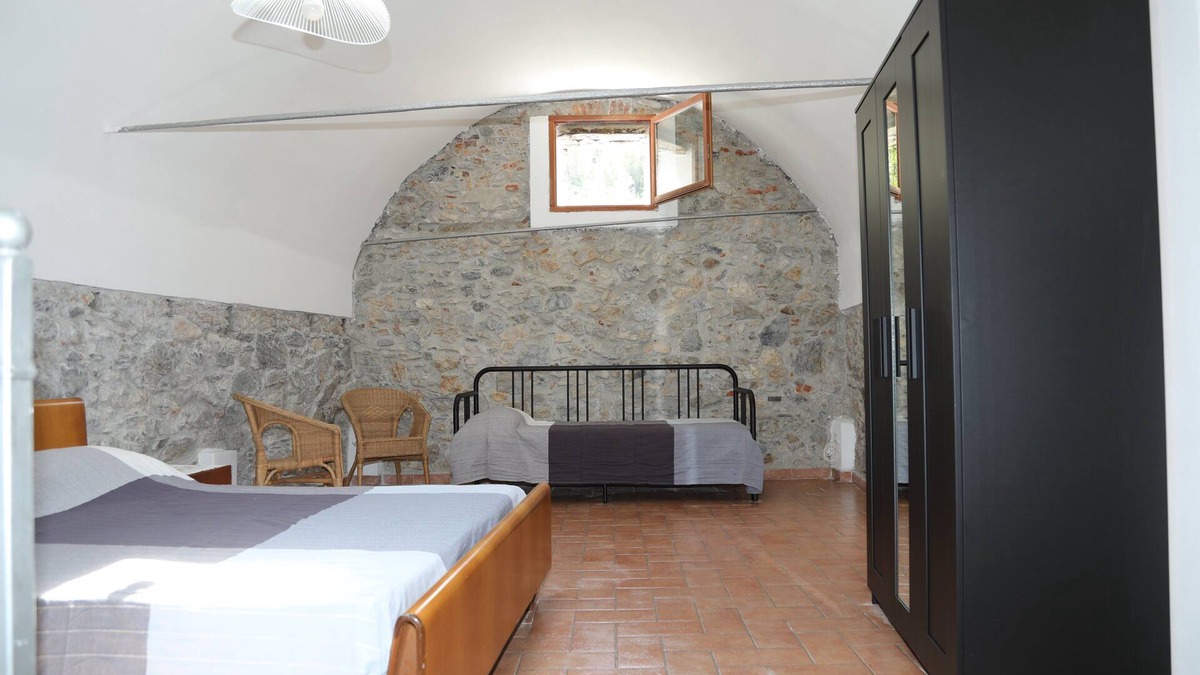 Toirano Villa | Cozy Villa with Garden