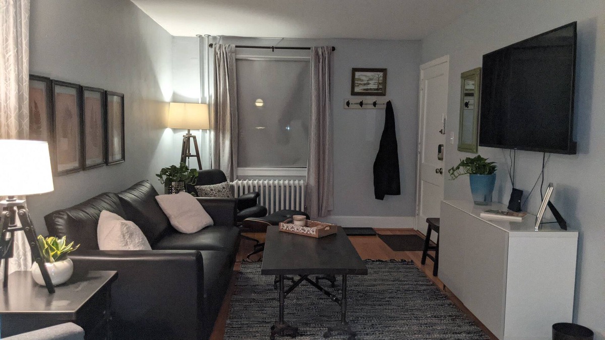 Marquette Apartment | Cozy Village apartment close to all city ammenities!